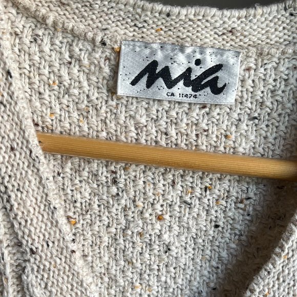 Cottagecore Vintage Mia Cream Knit Vest with Brass Coloured Clasps - Picture 8 of 11